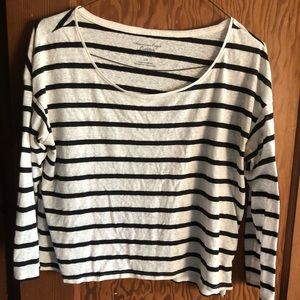 American Eagle t-shirt: 3/4 sleeves